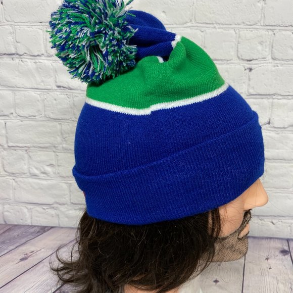 Vancouver Canucks Budweiser Beanie Hat Cap Blue Green Winter Toque Knit POM Top - Picture 4 of 6